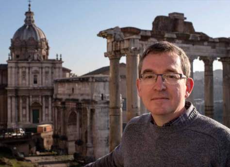 Entrevista a Santiago Posteguillo, escritor.