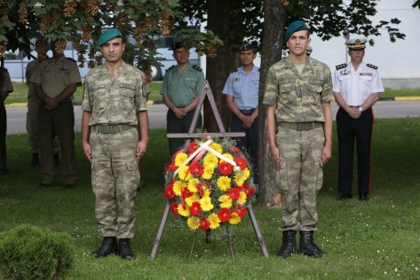 'Siempre en nuestra Memoria'. Homenaje a todos los que dieron su vida por España en Misiones en el exterior.