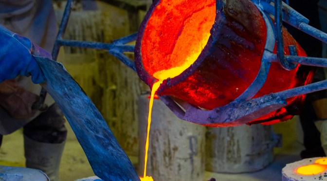 FUNDIENDO EL RECUERDO DE NUESTROS HÉROES