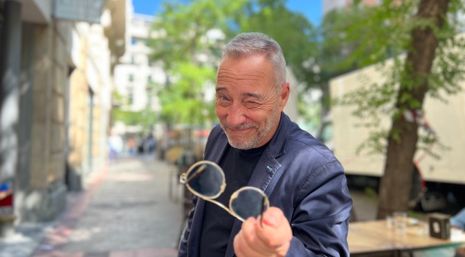 «HE HECHO UN POCO DE TODO, SOY UN SUPERVIVIENTE»