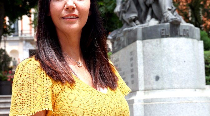 Entrevista a … CHAIM MARTÍN, Actriz, productora y locutora de radio.